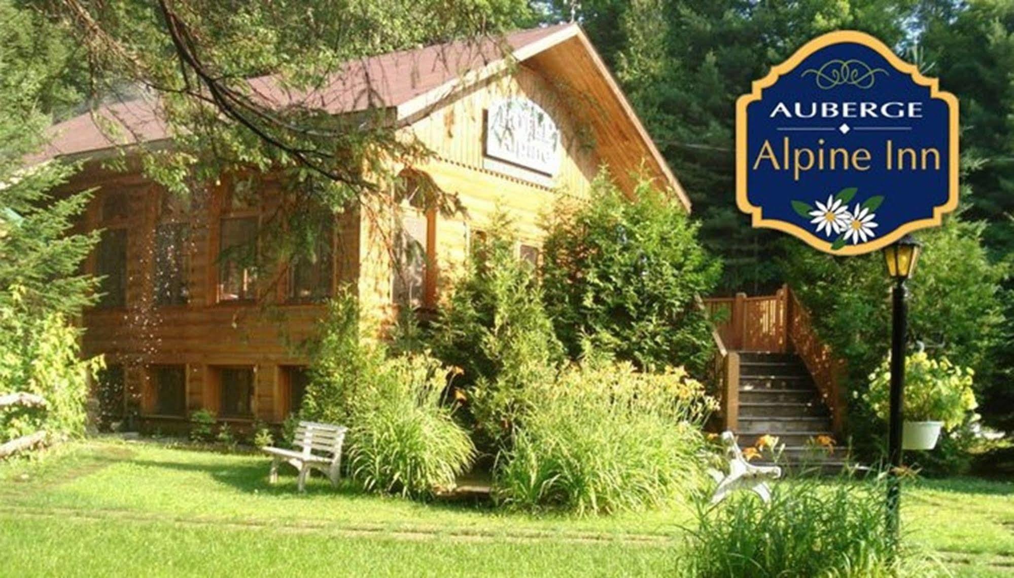 Auberge Alpine Inn Sainte-Adèle المظهر الخارجي الصورة